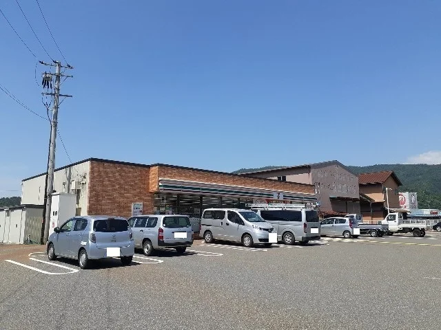 セブンイレブン木之本IC口店様まで110m