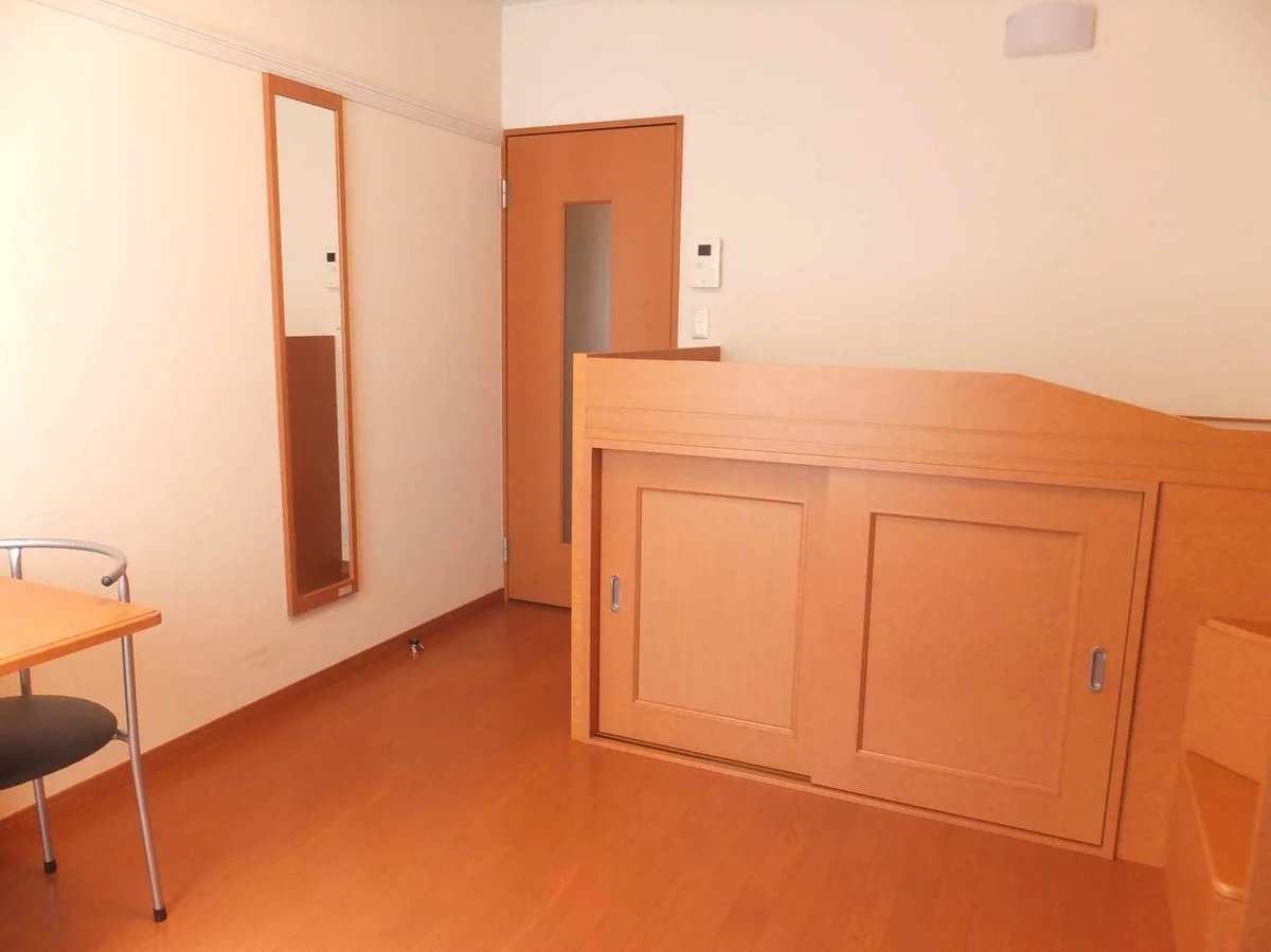 ハイベッドタイプのお部屋です