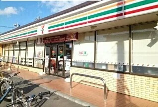 セブンイレブンまで450m