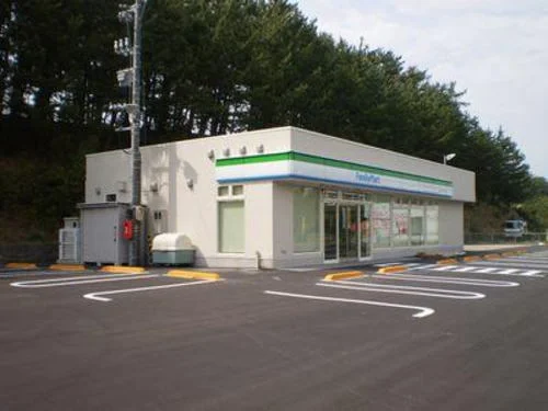 ファミマ 福井テクノポート店まで4100m