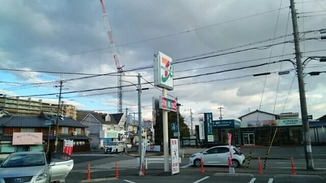 セブンイレブンまで820m