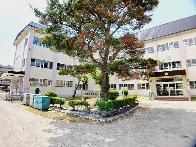 北昭和小学校まで50m