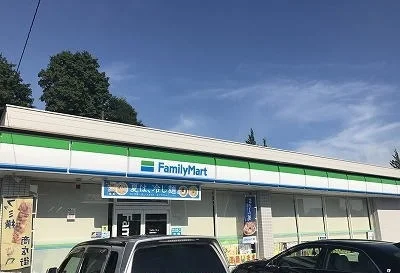ファミリーマート裾野御宿店まで1600m