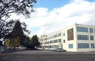 岩見沢市立志文小学校まで1800m