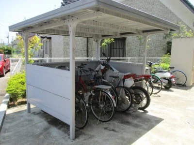 屋根付き駐輪場