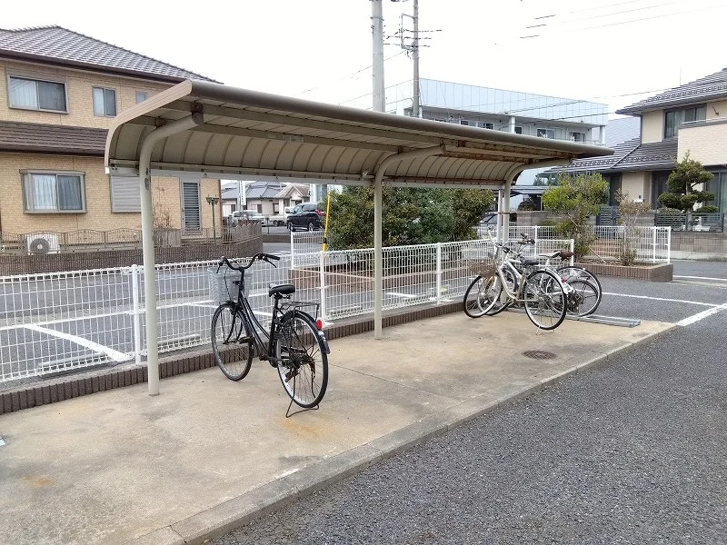 駐輪場完備