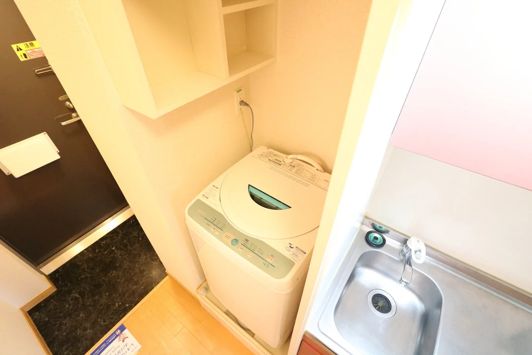室内洗濯機完備によりお手軽に引越しが可能！