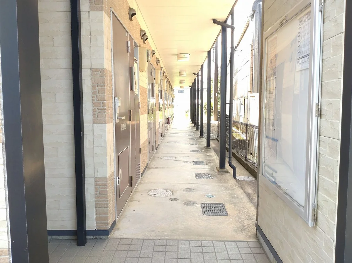 1F通路