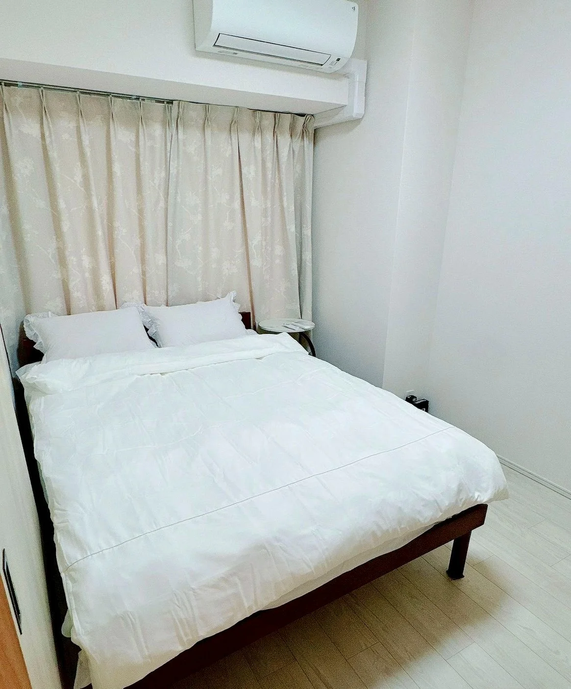 寝室は２部屋あります。