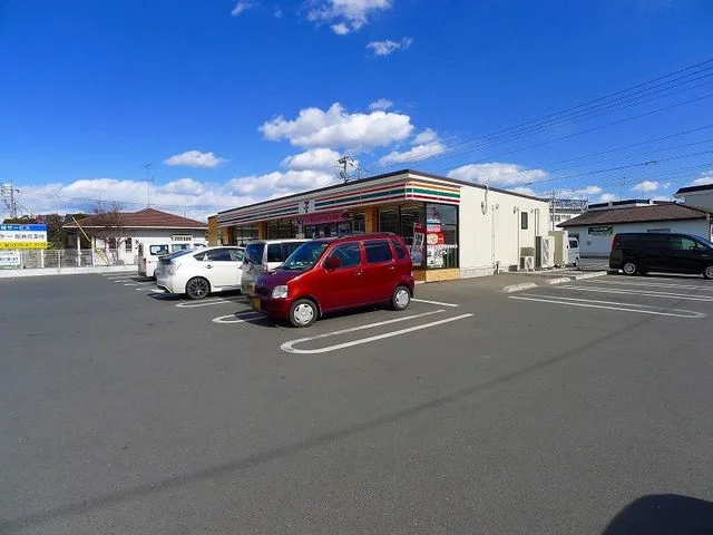 セブンイレブン館林美園町店まで800m
