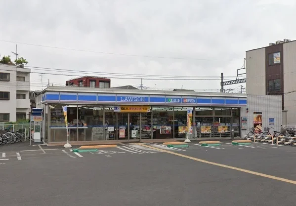 ローソン　七里駅前店まで550m