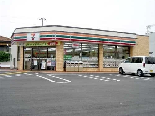 セブンイレブンまで2400m