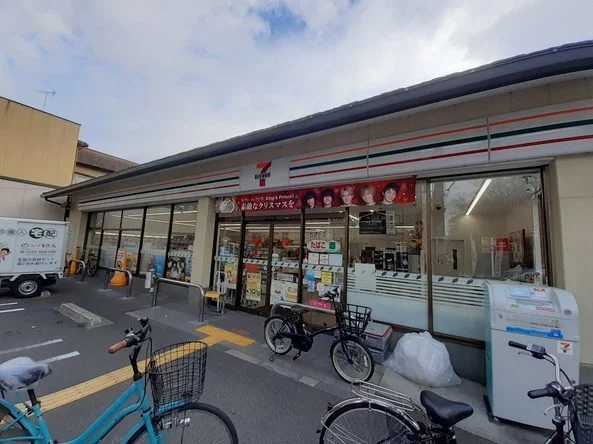 セブンイレブン堀川今出川店まで250m