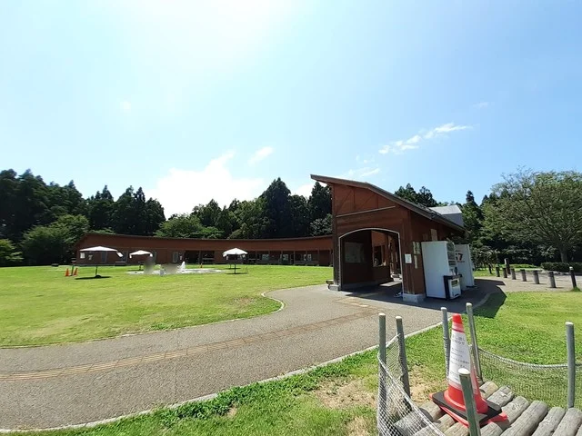 新潟県立大潟水と森公園まで614m