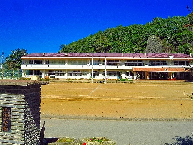 小海小学校まで1000m