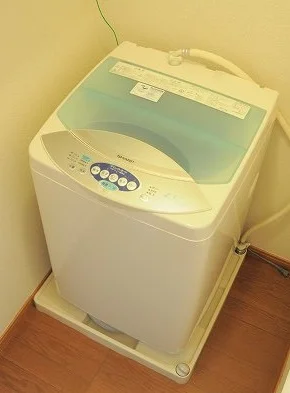 部屋によって家電のサイズやメーカーの違いが御座います。