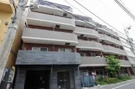 写真はお部屋のイメージです。ラグなどの室内装飾はございません。