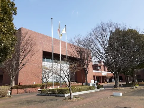 綾瀬市オーエンス文化会館まで1000m