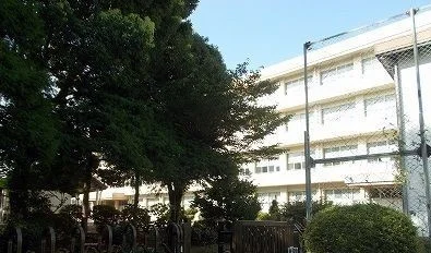 北の台中学校まで400m
