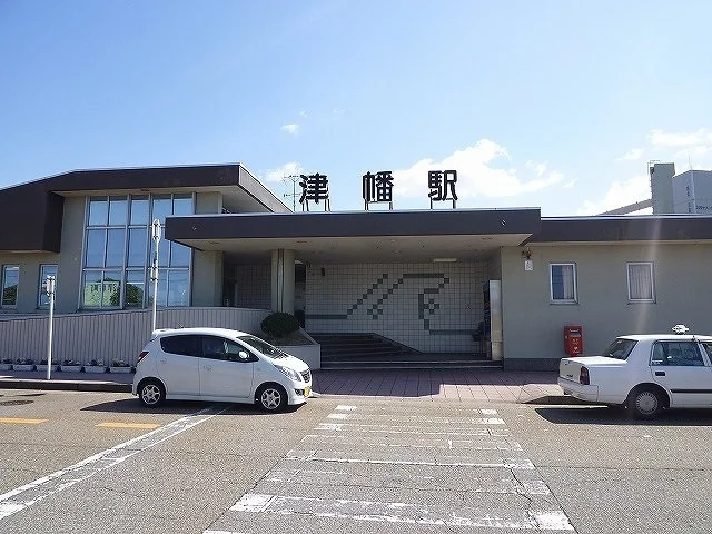 津幡駅まで1600m