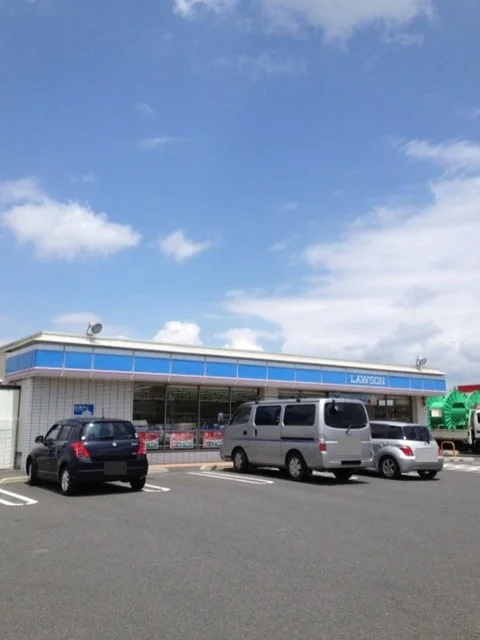 ローソン甲南竜法師店まで1104m