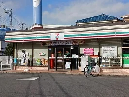 セブンイレブンまで600m