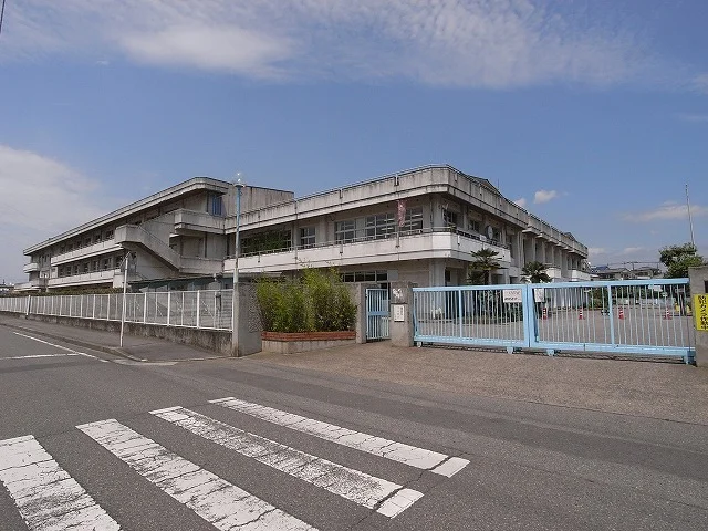 神明小学校まで450m