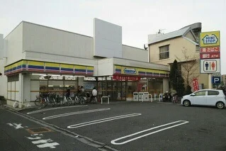 ミニストップ 荒川１丁目店まで130m