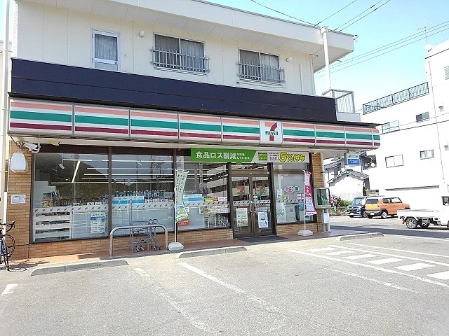 セブンイレブン尾道向島店まで500m