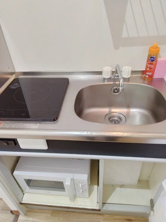 IHIクッキングヒーター・電子レンジ・ごみ袋もご用意あります。