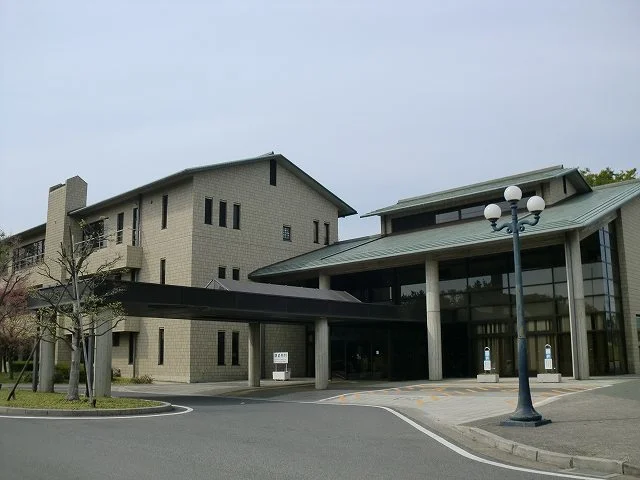 蓮田市役所まで850m