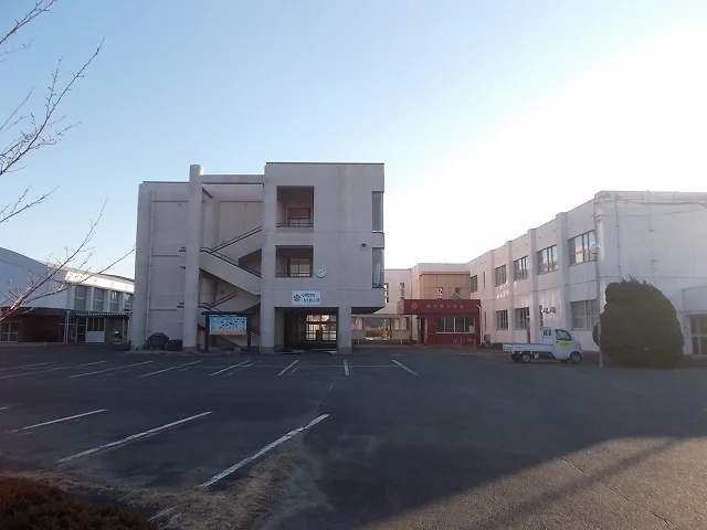 御前崎市立浜岡東小学校まで300m