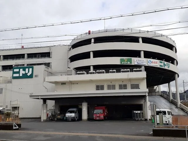 イズミヤ　六地蔵まで1000m