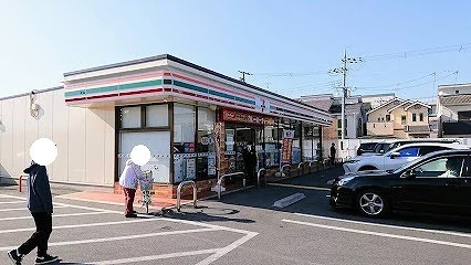 セブン-イレブン 桜井粟殿店まで650m