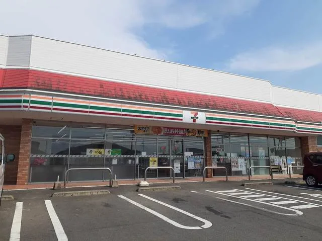 セブンイレブン 福富インター店まで1300m
