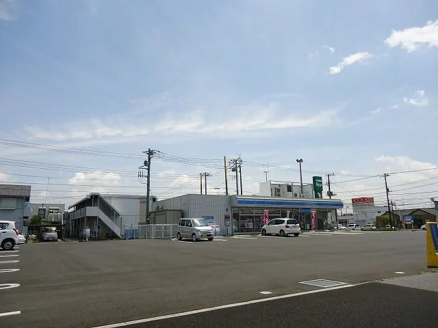ローソン君津南子安６丁目店まで1300m