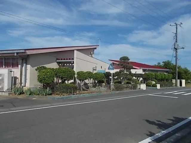 妻里幼稚園まで550m
