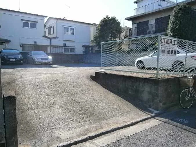 近隣駐車場