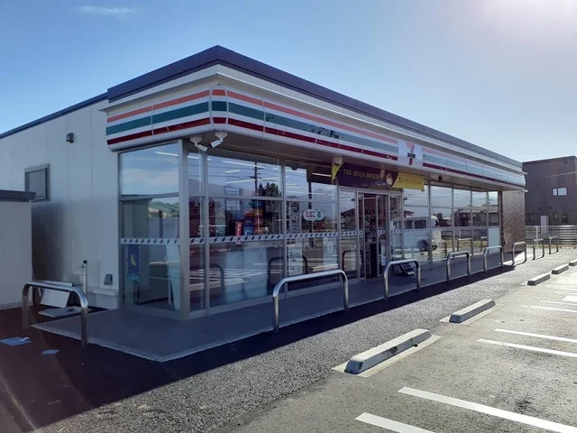 セブンイレブン福島笹木野小針店まで550m
