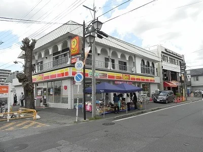 デイリーヤマザキまで900m