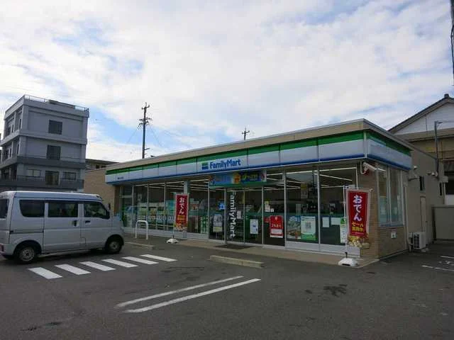 ファミリーマート 岡崎小呂町店まで400m