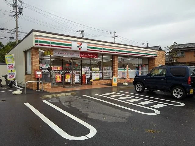 セブンイレブン河原田町店まで190m