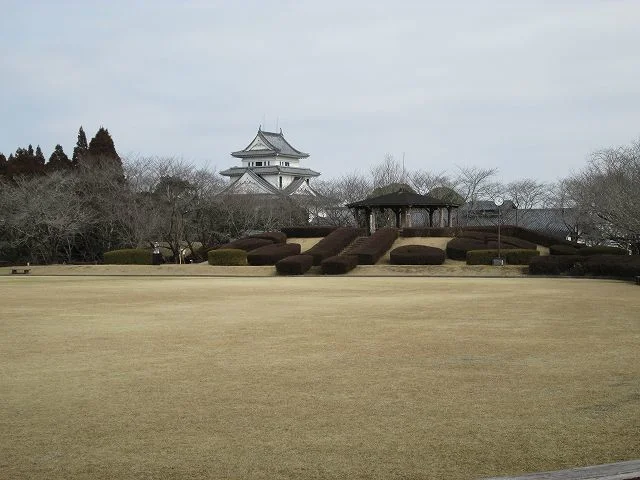 天ヶ城公園まで1400m