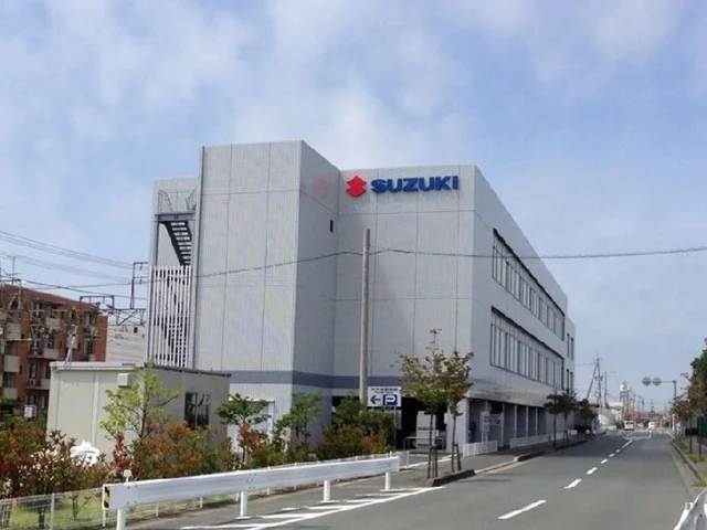スズキ歴史館まで1300m