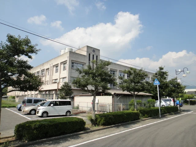 丹原小学校様まで630m