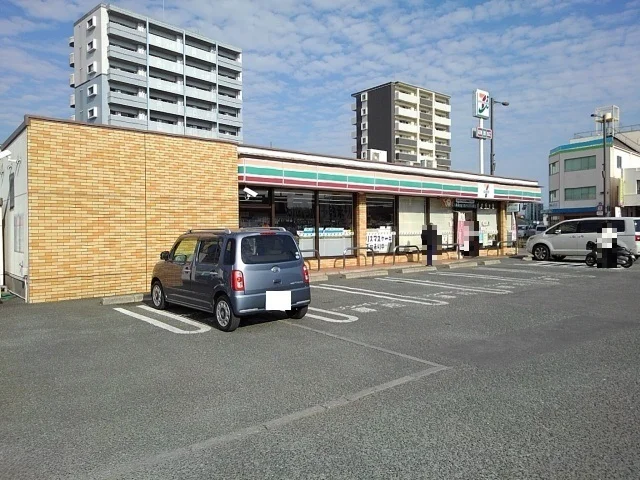 セブンイレブン上近見店まで800m