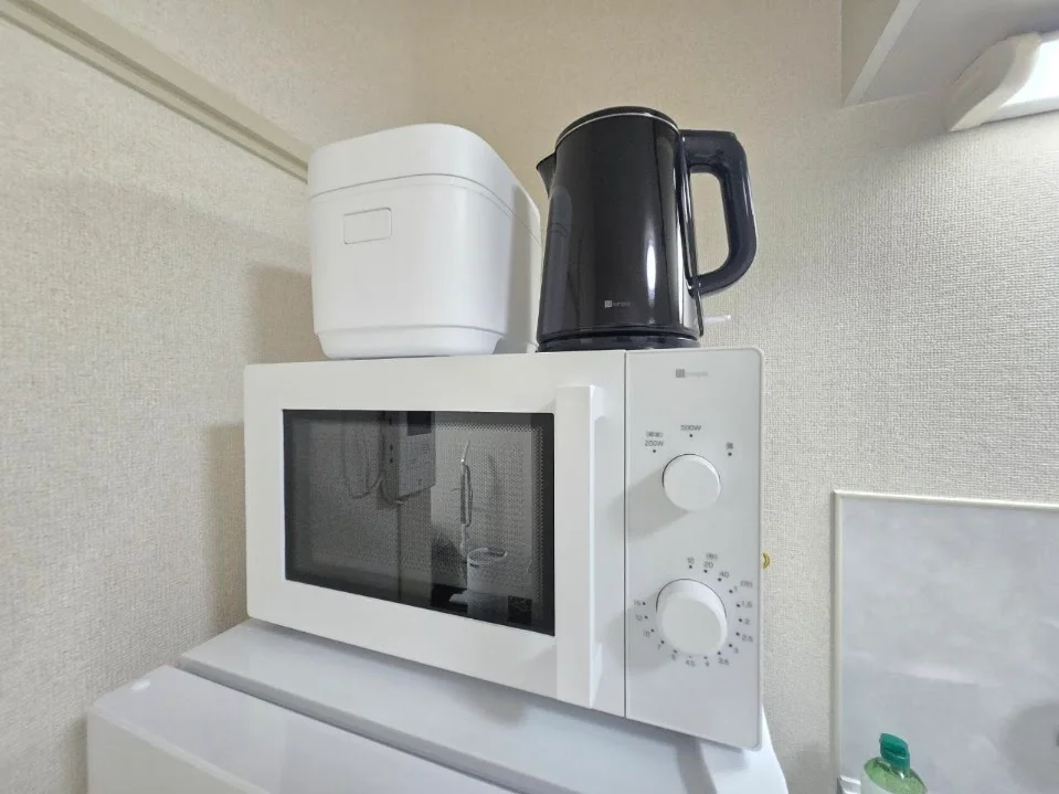 電子レンジ・炊飯器・電気ケトル