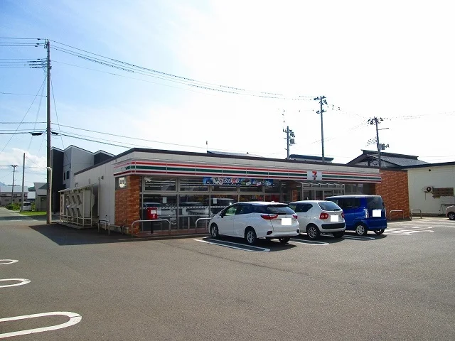 セブンイレブン若葉町2丁目店まで90m