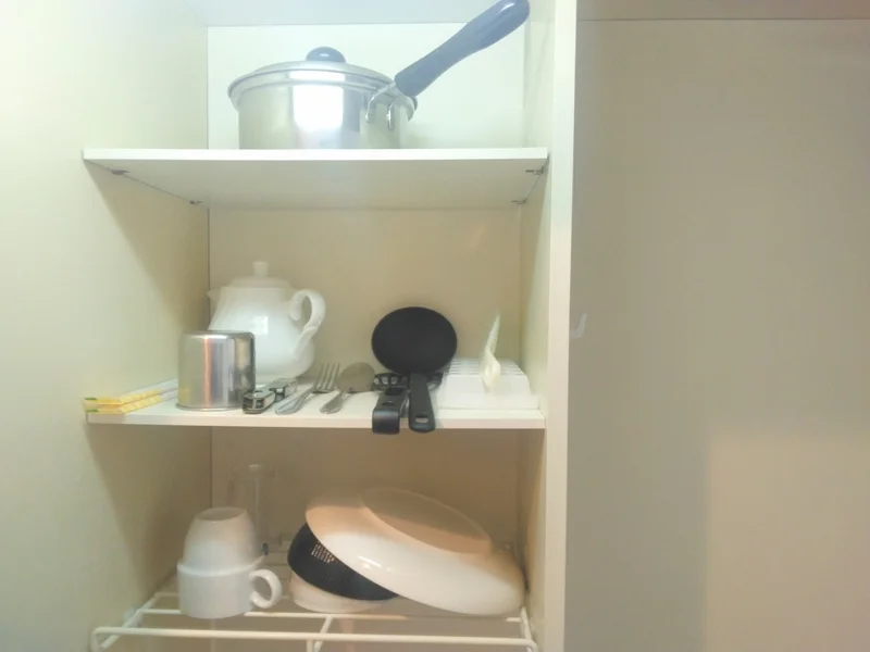 簡単な食器・調理器具もご用意