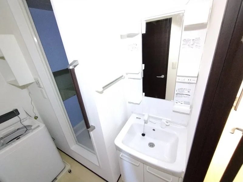 独立洗面台